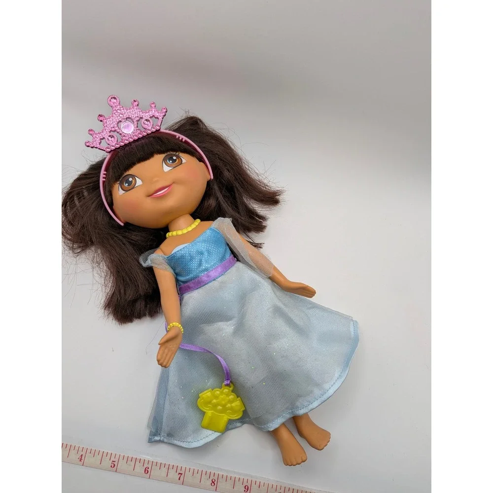 Y2K Dora Prance And Fly Doll Figure Plush Blue Dress Key Pink Crown Vtg 2008‎